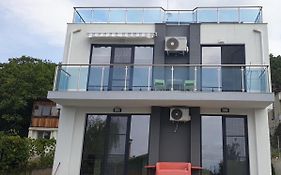 Ray Seaview Guest House. Уютный Домик В Варне